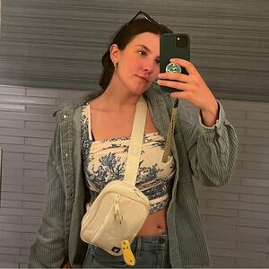 Meet your Posher, Caroline